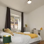 아파트 Artstay - Near Metro, Train Station, Isola *