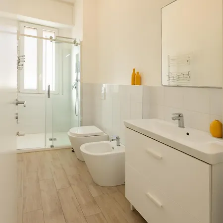 Artstay - Near Metro, Train Station, Isola Апартаменты Милан