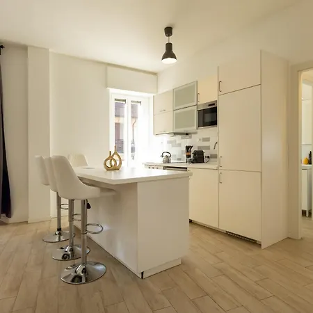 Апартаменты Artstay - Near Metro, Train Station, Isola *