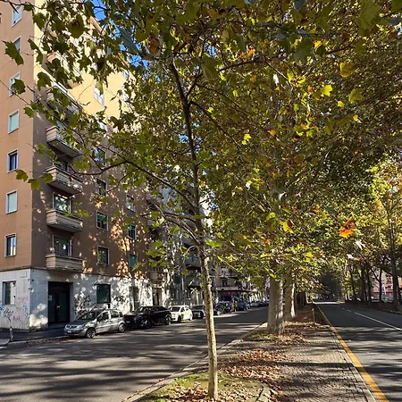 Artstay - Near Metro, Train Station, Isola Апартаменты Милан
